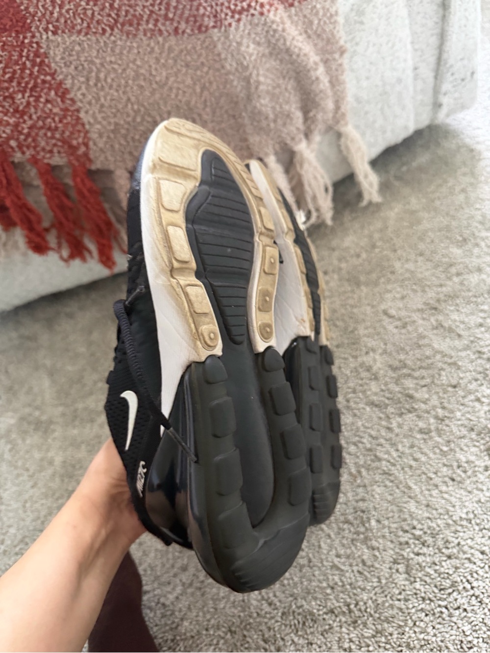 Nike Air Max 270 Black/White — - Picture 14 of 14